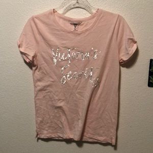 ☀️Victoria’s Secret tshirt